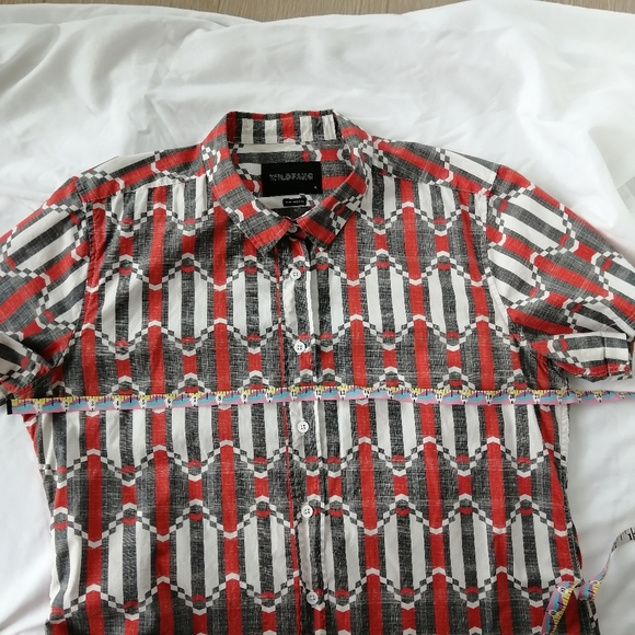Wildfang Woman's Essential Short Sleeve Button Up Red Gray White Geometric XL - Picture 13 of 16